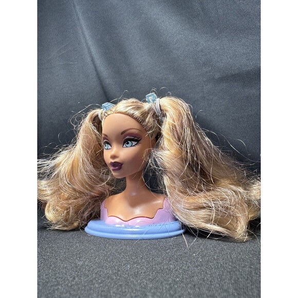 Mattel My Scene Swappin' Styles Kennedy Swappable Head + stand (NO BODY) - Picture 3 of 8